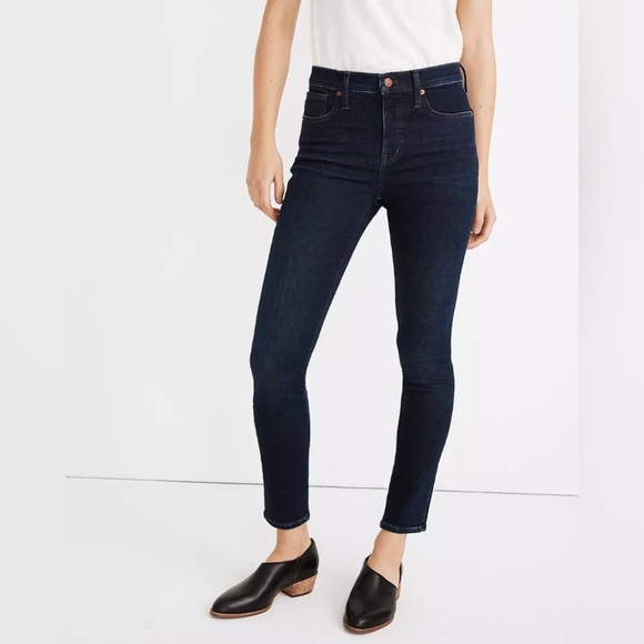 Madewell 9" Mid-Rise Skinny Jeans in Orland Wash - Picture 4 of 12